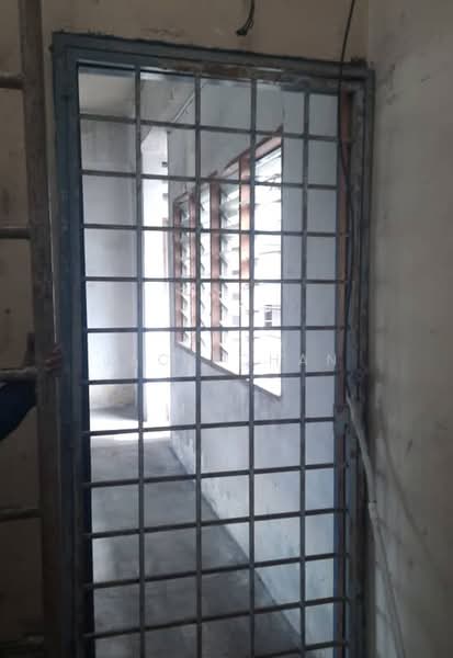 Shop / Office for Rent in Taman Mutiara (Cheras) - Jack Chan - Corridor - PropertyGuru.com.my