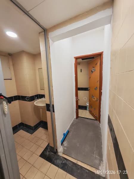 Shop for Rent in Bandar Sunway (Sunway) - Candy Soon - Bathroom - PropertyGuru.com.my