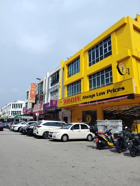 Shop for Rent in Taman Sri Serdang (Seri Kembangan) - Terry Chen - PropertyGuru.com.my