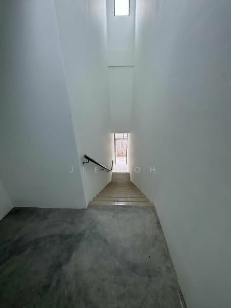 Shop for Rent in Bandar Rimbayu (Telok Panglima Garang) - Jie Hoh - Interior - PropertyGuru.com.my