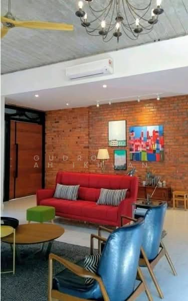 Rumah Banglo untuk Disewa di Taman Bukit Meringin (Kajang) - Gudrotullah Ikhwan - Living Room - PropertyGuru.com.my