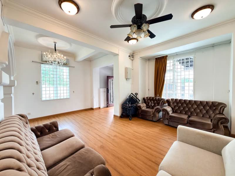 2-storey Terraced House for Sale in Bukit Bandaraya (Shah Alam) - Keasavan Hari Krishnan - Living Room - PropertyGuru.com.my