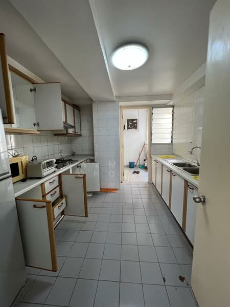 Kondominium untuk Dijual di OBD Garden Tower - Nazmico Chong - Kitchen - PropertyGuru.com.my
