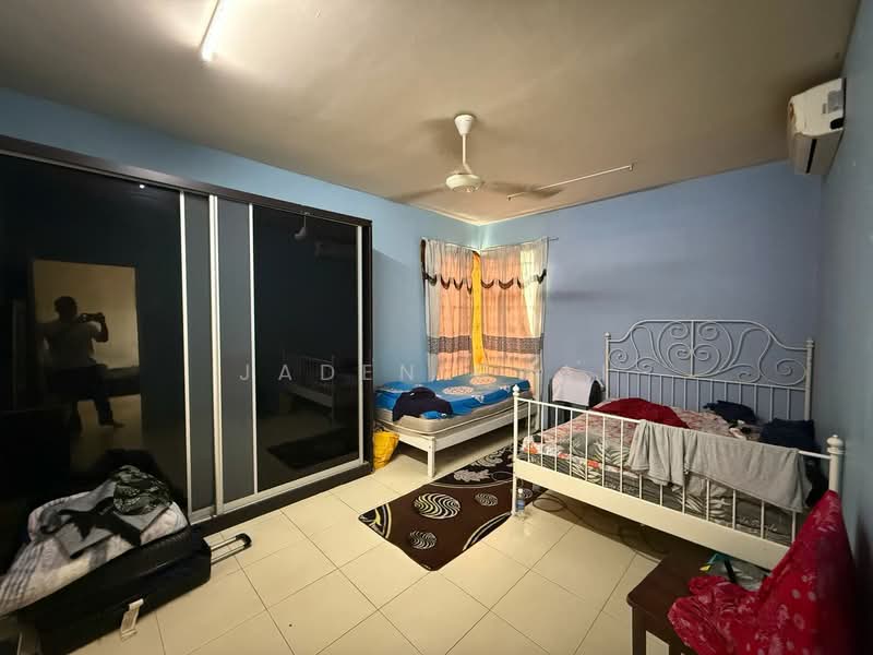 Kondominium untuk Dijual di Platinum Lake PV 12 - Jaden Chai - Bedroom - PropertyGuru.com.my