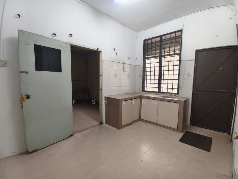 Rumah Teres 2 Tingkat untuk Disewa di Taman Budiman (Bukit Mertajam) - Fish Ling - Kitchen - PropertyGuru.com.my