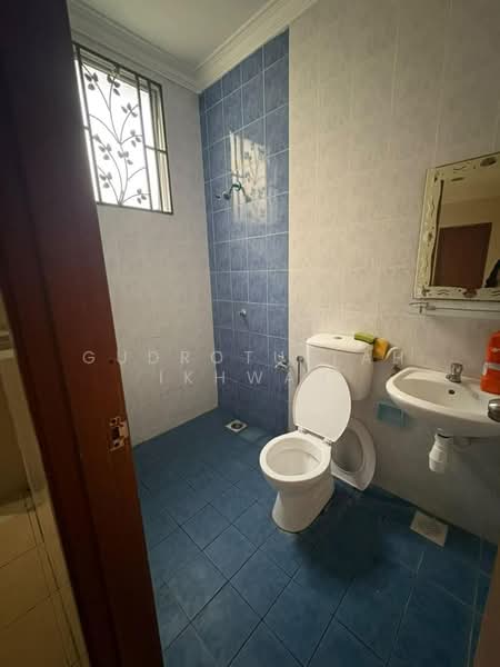Rumah Teres 2 Tingkat untuk Disewa di Bandar Baru Bangi (Selangor) - Gudrotullah Ikhwan - Bathroom - PropertyGuru.com.my