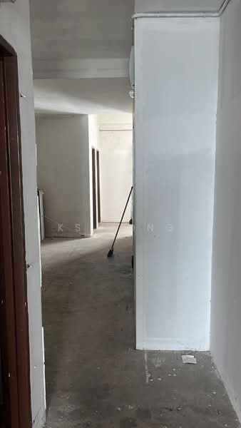 Kedai / Pejabat untuk Dijual di Melaka (Melaka City) - KS Wong - Corridor - PropertyGuru.com.my