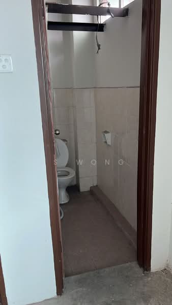 Kedai / Pejabat untuk Dijual di Melaka (Melaka City) - KS Wong - Bathroom - PropertyGuru.com.my