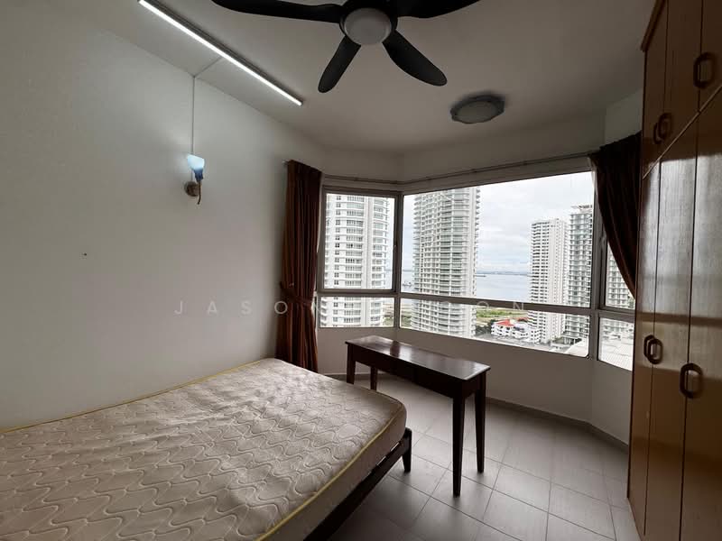 Kondominium untuk Dijual di Gurney Park Condominium - Jason Phoon - Bedroom - PropertyGuru.com.my