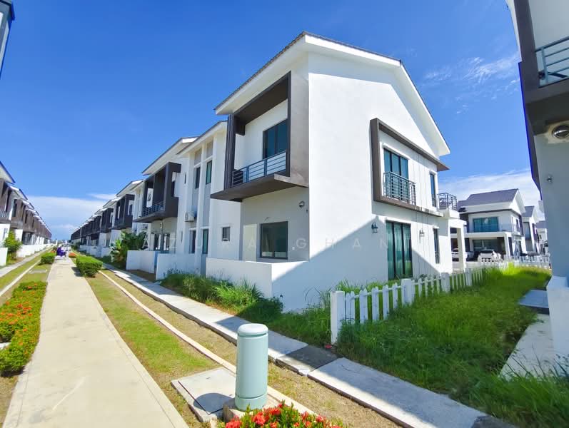 Rumah Teres 2 Tingkat untuk Dijual di Kepala Batas (Penang) - Azura Ghani - PropertyGuru.com.my