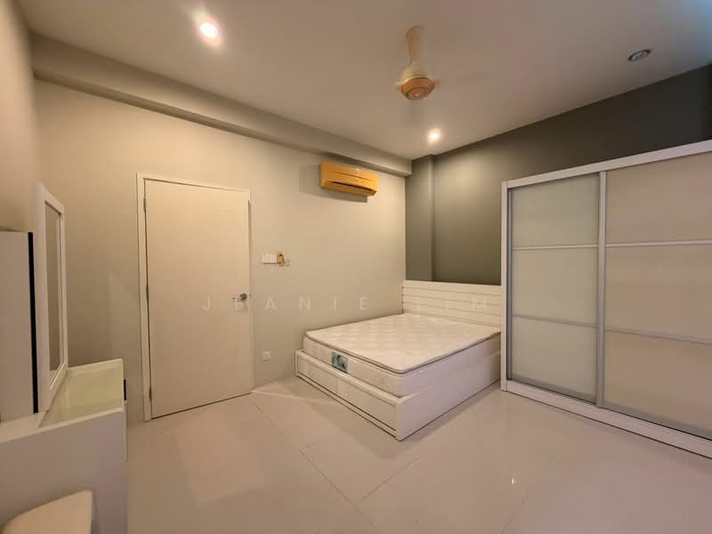 Kondominium untuk Disewa di Moonlight Bay - Jeanie Lim - Bedroom - PropertyGuru.com.my