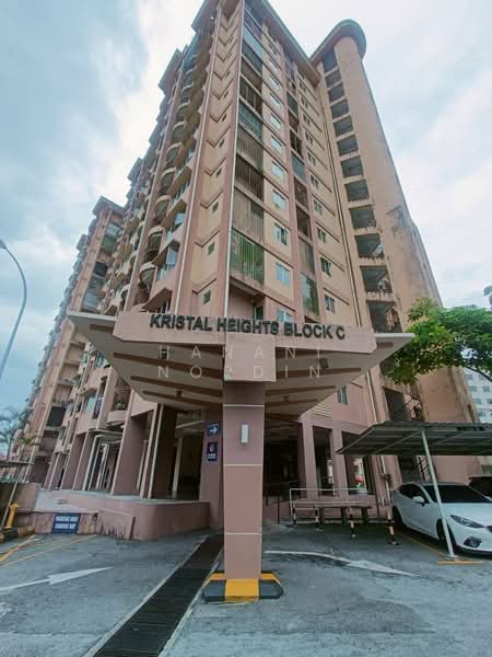 Pangsapuri untuk Dijual di Kristal Heights - Hanani Nordin - Exterior - PropertyGuru.com.my