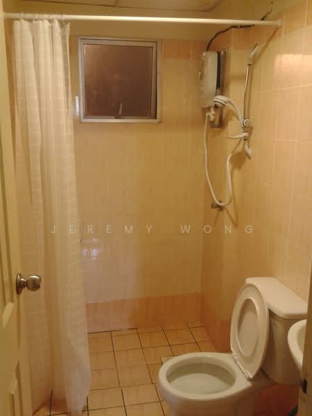 Kondominium untuk Dijual di Suriamas - Jeremy Wong - Bathroom - PropertyGuru.com.my