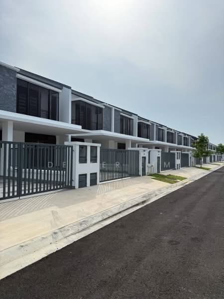 Rumah Teres 2-Tingkat untuk Dijual di Skudai (Johor) - Dexter Lim - Exterior - PropertyGuru.com.my