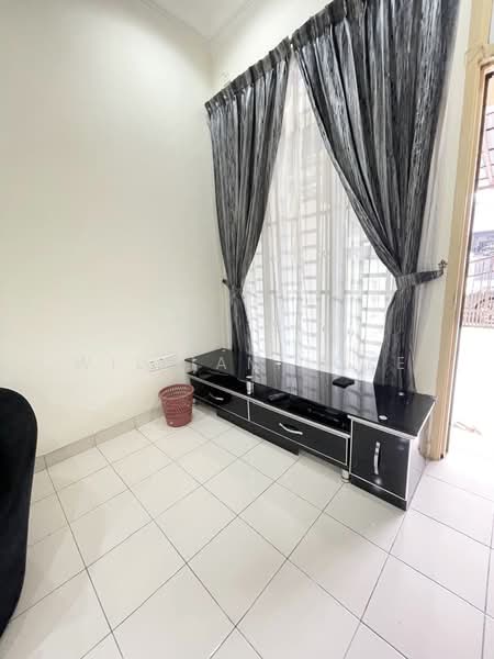Rumah Teres 1 Tingkat untuk Disewa di Mutiara Rini (Skudai) - William Loke - Living Room - PropertyGuru.com.my