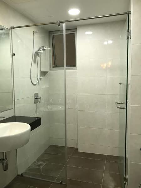 Kondominium untuk Dijual di OBD Garden Tower - Nazmico Chong - Bathroom - PropertyGuru.com.my