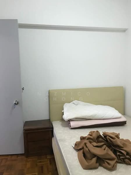 Kondominium untuk Dijual di OBD Garden Tower - Nazmico Chong - Bedroom - PropertyGuru.com.my