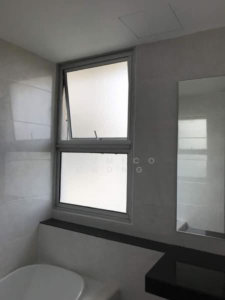 Kondominium untuk Dijual di OBD Garden Tower - Nazmico Chong - Bathroom - PropertyGuru.com.my