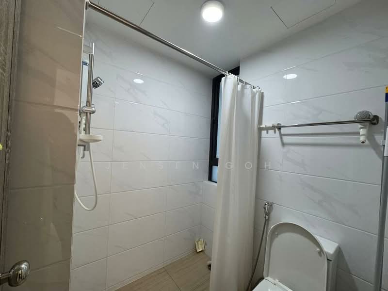Servis Apartment untuk Dijual di Country Garden Central Park - Jensen Goh - Bathroom - PropertyGuru.com.my