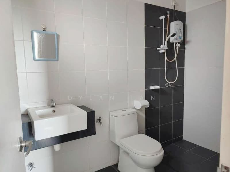Pangsapuri untuk Dijual di Idaman Residence - Dylan Tan - Bathroom - PropertyGuru.com.my
