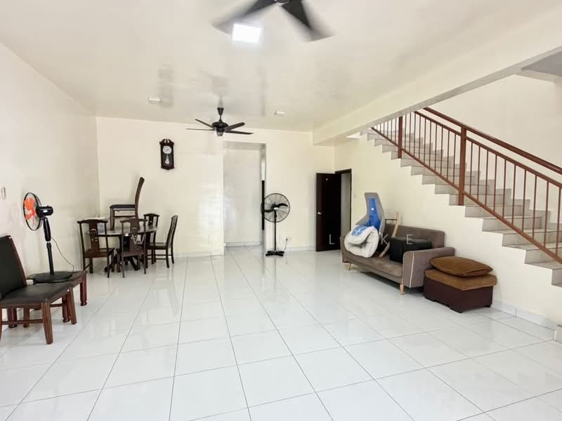 2-storey Terraced House for Rent in Taman Dato Onn (Johor Bahru) - William Loke - Living Room - PropertyGuru.com.my