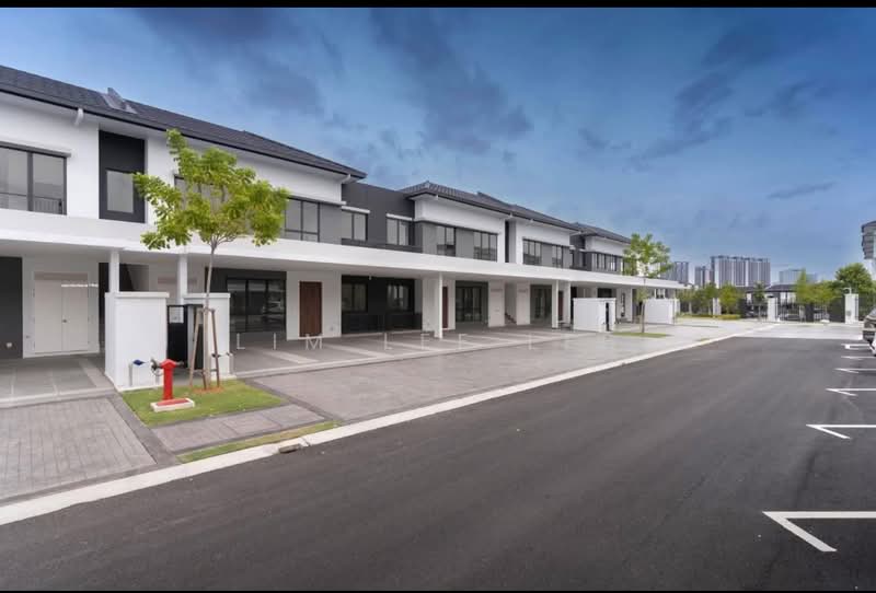 Townhouse for Rent in Eco Ardence (Setia Alam) - Lim Lee Lee - Exterior - PropertyGuru.com.my