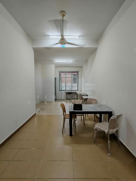 1-storey Terraced House for Rent in Setia Alam (Selangor) - Veni Foo Yoke Fuang - Kitchen - PropertyGuru.com.my