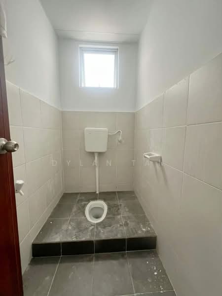 Kedai untuk Disewa di Johor Bahru (Johor) - Dylan Tan - Bathroom - PropertyGuru.com.my