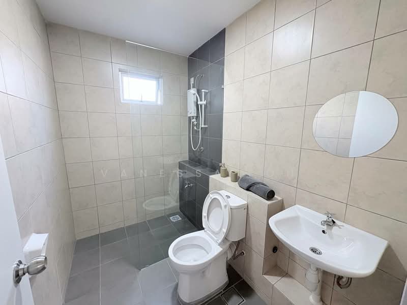 Kondominium untuk Dijual di Bukit Bantayan Residences - Vanessa Foh - Bathroom - PropertyGuru.com.my