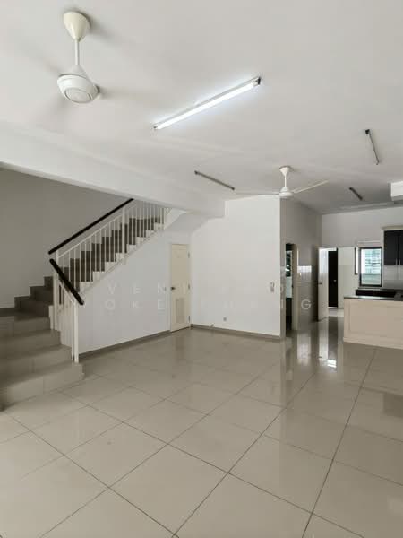 Rumah Teres 2.5 Tingkat untuk Disewa di Setia Alam (Selangor) - Veni Foo Yoke Fuang - Living Room - PropertyGuru.com.my
