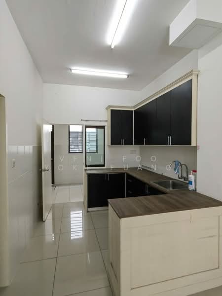 Rumah Teres 2.5 Tingkat untuk Disewa di Setia Alam (Selangor) - Veni Foo Yoke Fuang - Kitchen - PropertyGuru.com.my