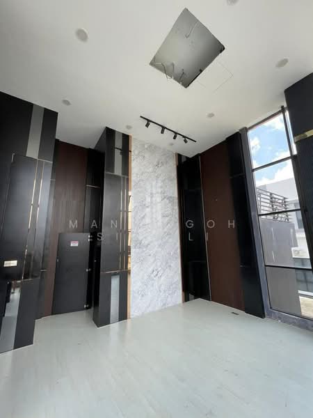 Factory for Rent in Eco Business Park 1 (Johor Bahru) - Mandy Goh Siew Li - Interior - PropertyGuru.com.my