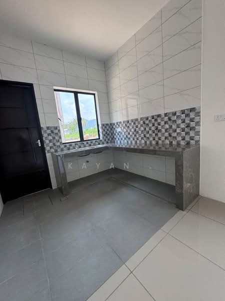 1-storey Terraced House for Sale in Simpang Pulai (Perak) - Kayan . - Kitchen - PropertyGuru.com.my