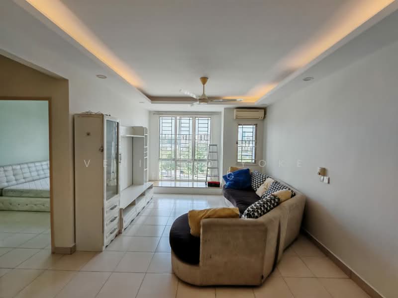 Pangsapuri untuk Disewa di Seri Baiduri - Veni Foo Yoke Fuang - Living Room - PropertyGuru.com.my