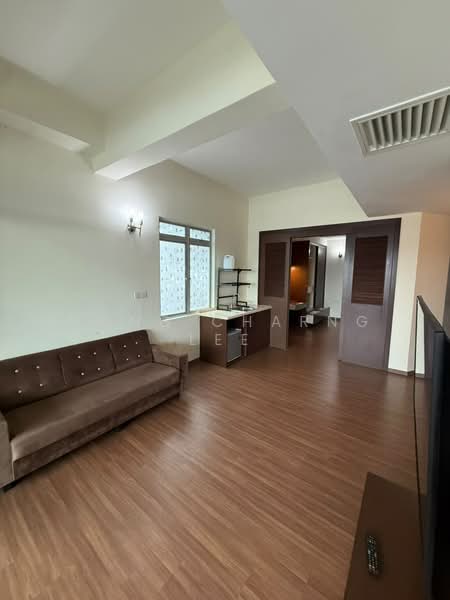 Servis Apartment untuk Disewa di Amansari Residence Resort - Hong Charng Lee - Living Room - PropertyGuru.com.my