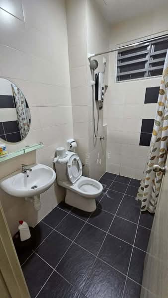 Servis Apartment untuk Disewa di Kalista Residence - Jessie Chen - Bathroom - PropertyGuru.com.my