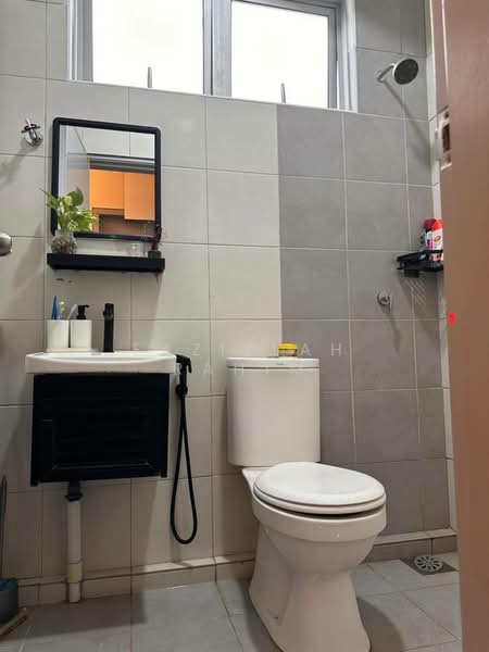 Apartment for Rent at Residensi Idaman - Fazillah Rahim - Bathroom - PropertyGuru.com.my