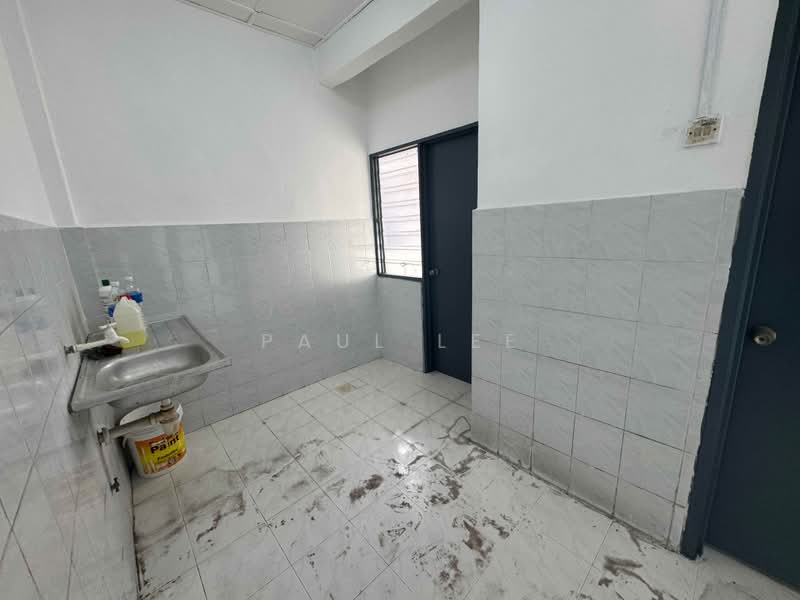 Apartment for Sale at Pangsapuri Putra Indah - Paul Lee - Interior - PropertyGuru.com.my