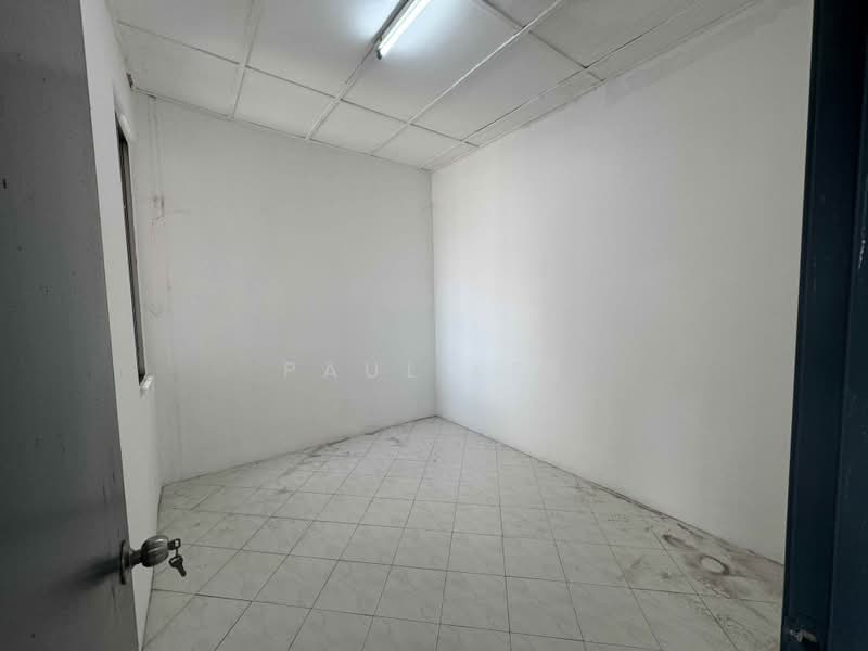 Apartment for Sale at Pangsapuri Putra Indah - Paul Lee - Interior - PropertyGuru.com.my