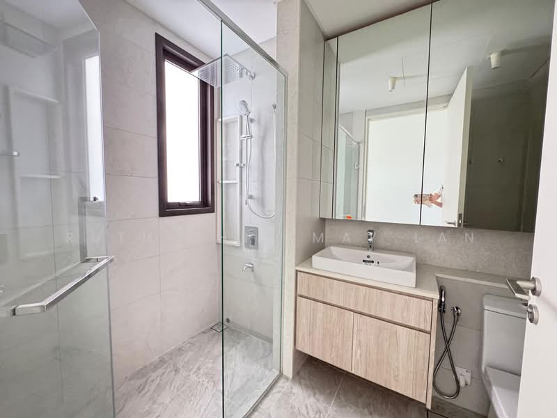 Service Residence for Sale at Jendela Residences - Ruth Chin May Lan - Bathroom - PropertyGuru.com.my