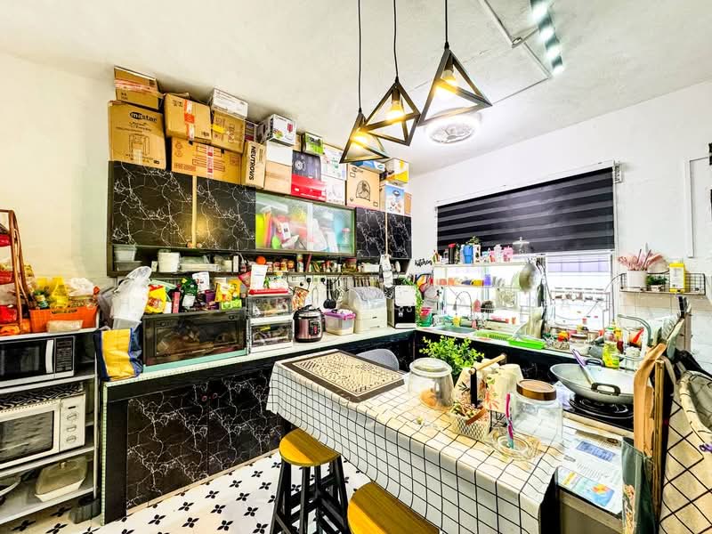 Rumah Teres 2 Tingkat untuk Dijual di Taman Selayang Indah (Selayang) - Shaziery Iskandar - Kitchen - PropertyGuru.com.my