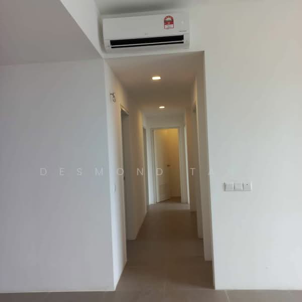 Servis Apartment untuk Dijual di Suite Enesta - Desmond Tang - Corridor - PropertyGuru.com.my