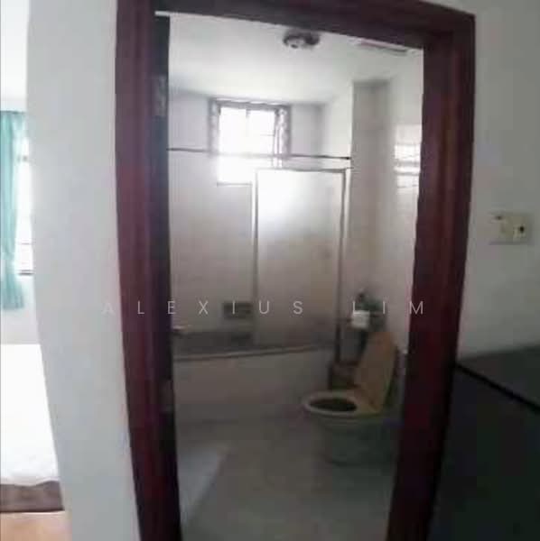 Kondominium untuk Dijual di Stulang View - Alexius Lim - Bathroom - PropertyGuru.com.my