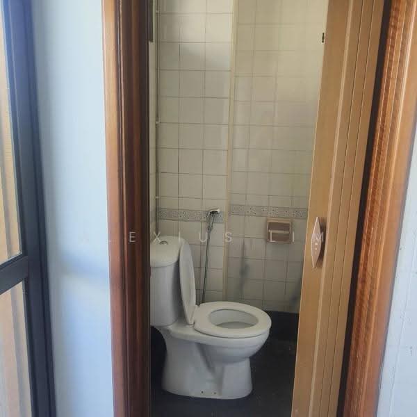 Kondominium untuk Dijual di Stulang View - Alexius Lim - Bathroom - PropertyGuru.com.my