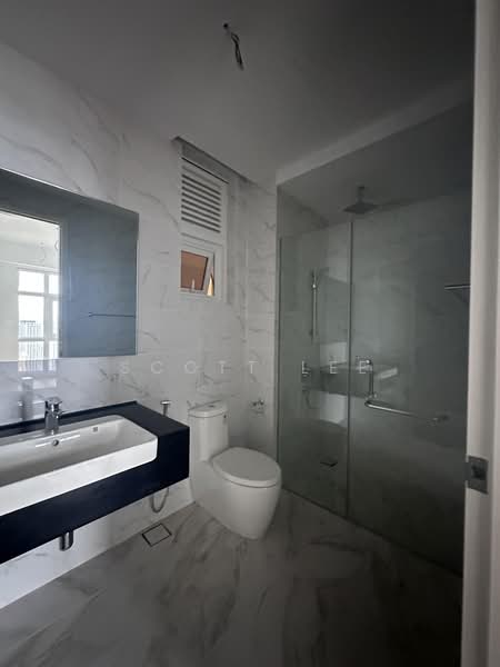 Servis Apartment untuk Dijual di Met 1 Residences - Scott Lee - Bathroom - PropertyGuru.com.my