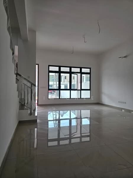 2-storey Terraced House for Rent in Setia Eco Gardens (Gelang Patah) - Jim Chee - Living Room - PropertyGuru.com.my