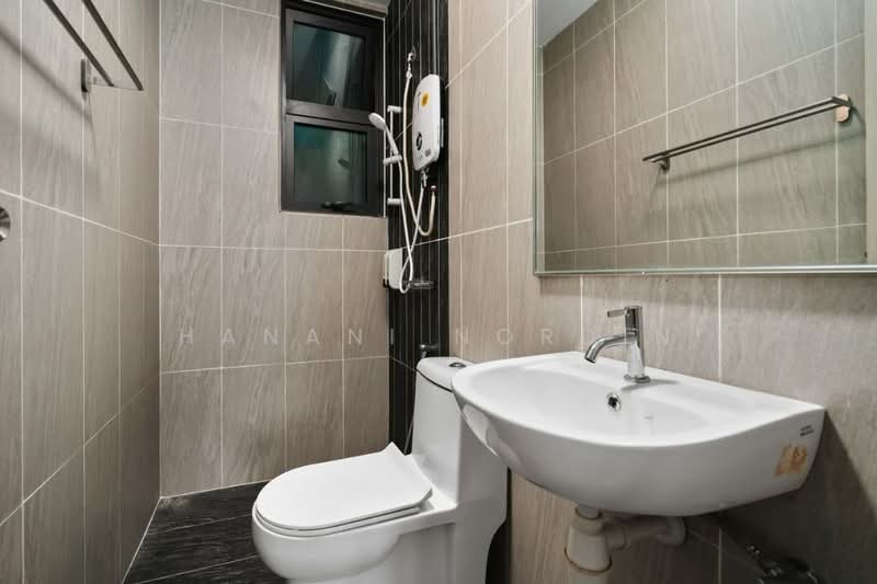 Condominium for Sale at Legasi Kampung Bharu - Hanani Nordin - Bathroom - PropertyGuru.com.my