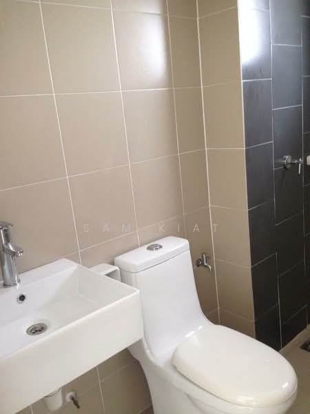 Pangsapuri untuk Disewa di Prima Bayu Apartment - SAM KIAT - Bathroom - PropertyGuru.com.my