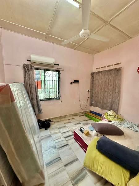 1-storey Terraced House for Sale in Taman Ungku Tun Aminah (Skudai) - Max Loh - Bedroom - PropertyGuru.com.my