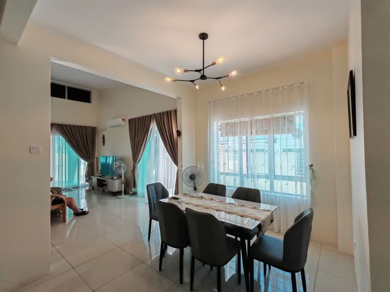 Cluster House for Sale in Ipoh (Perak) - Iris Cheong - Dining Room - PropertyGuru.com.my